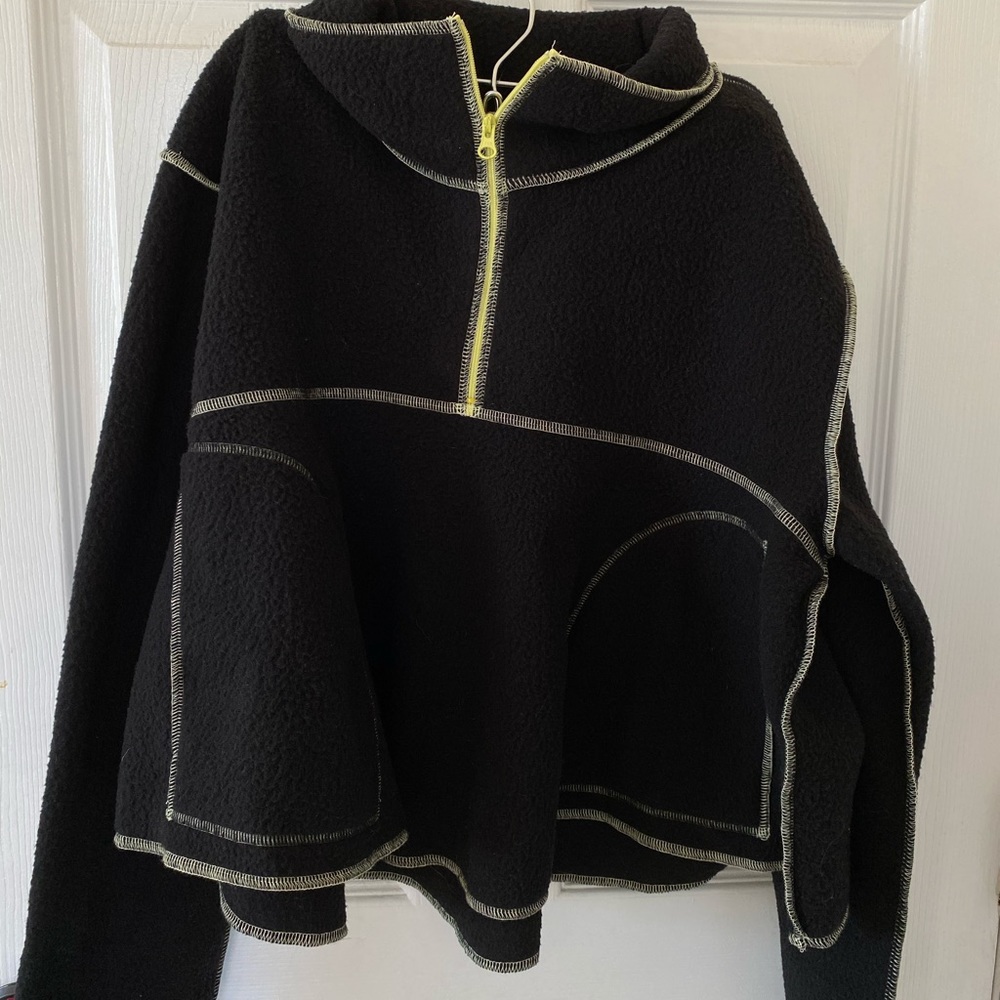 Cropped sweater